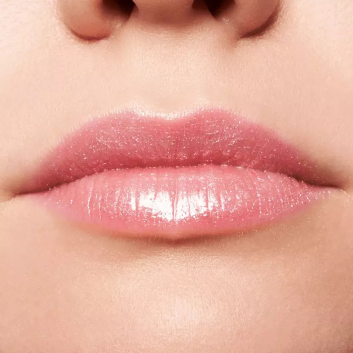 ESSENCE LIP GLOSS METAGLOW - Acheter en ligne | Yousarssif Tunisie