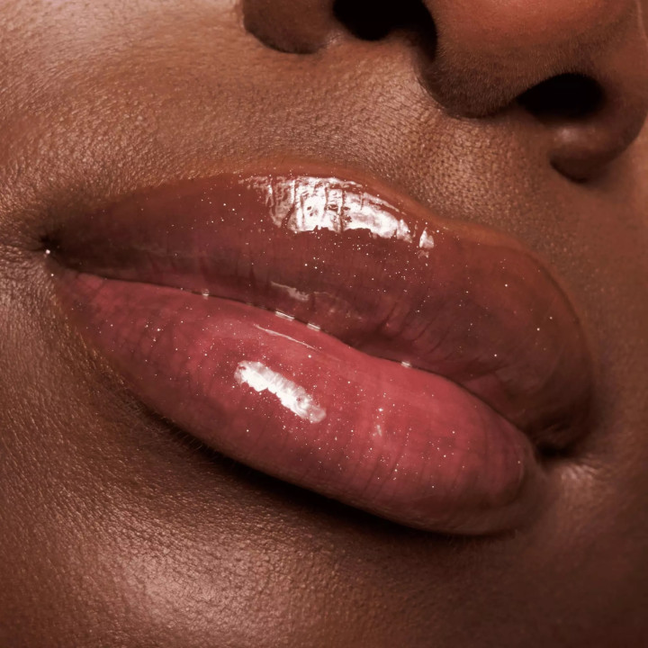 ESSENCE LIPGLOSS WHAT THE FAKE EXTREME BLACK PEPPER- Acheter en ligne | Yousarssif Tunisie