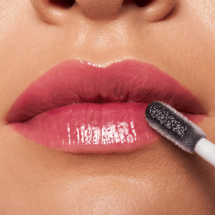 ESSENCE LIPGLOSS WHAT THE FAKE EXTREME BLACK PEPPER- Acheter en ligne | Yousarssif Tunisie