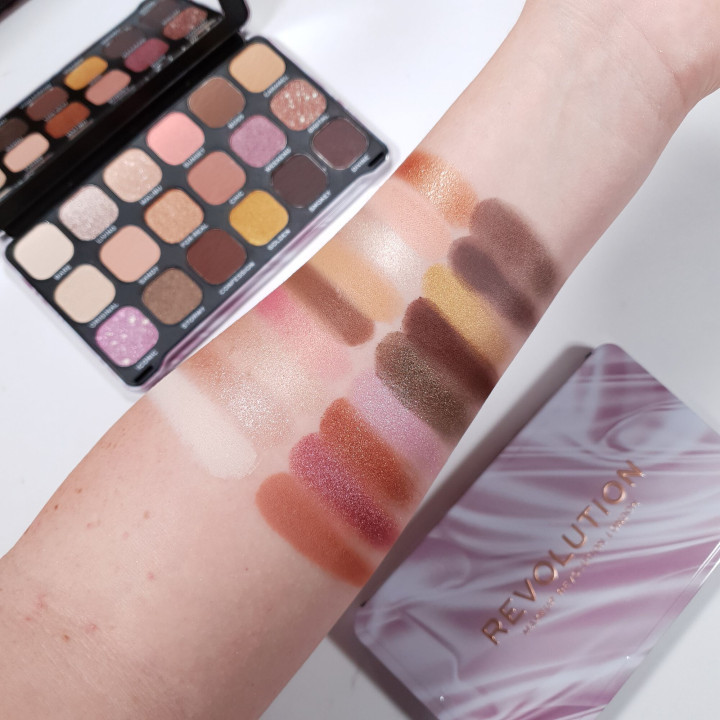 REVOLUTION EYESHADOW PALETTE FOREVER FLAWLESS NUDE SILK- Acheter en ligne | Yousarssif Tunisie
