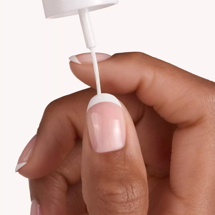 ESSENCE NAIL FRENSH MANICURE - Acheter en ligne |Yousarssif Tunisie ESSENCE NAIL FRENSH MANICURE - Acheter en ligne |Yousarssif Tunisie