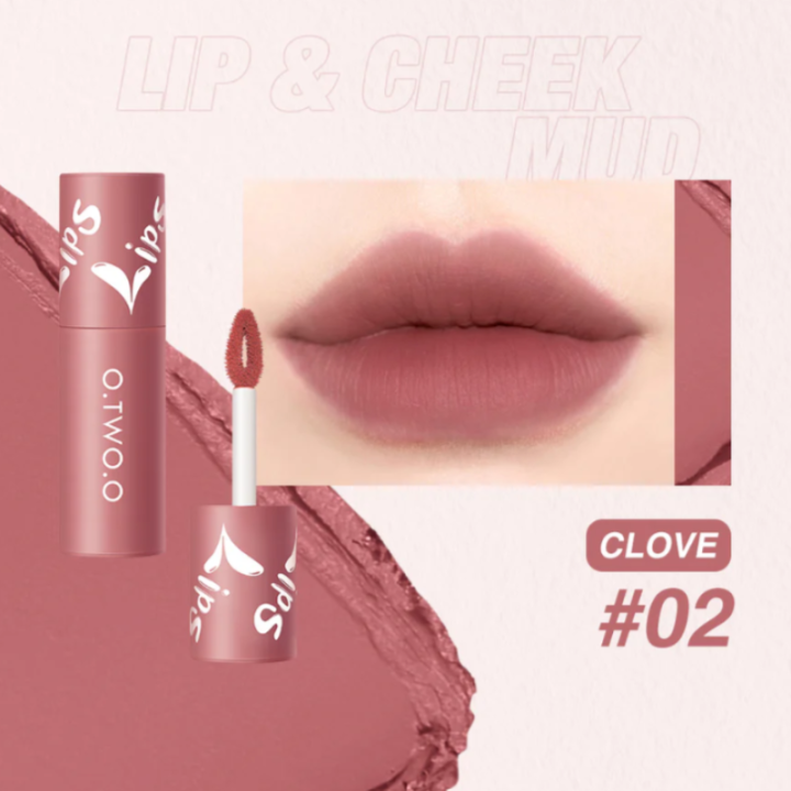 O.TWO.O LIPGLOSS WHAT S IN MY BAG 02