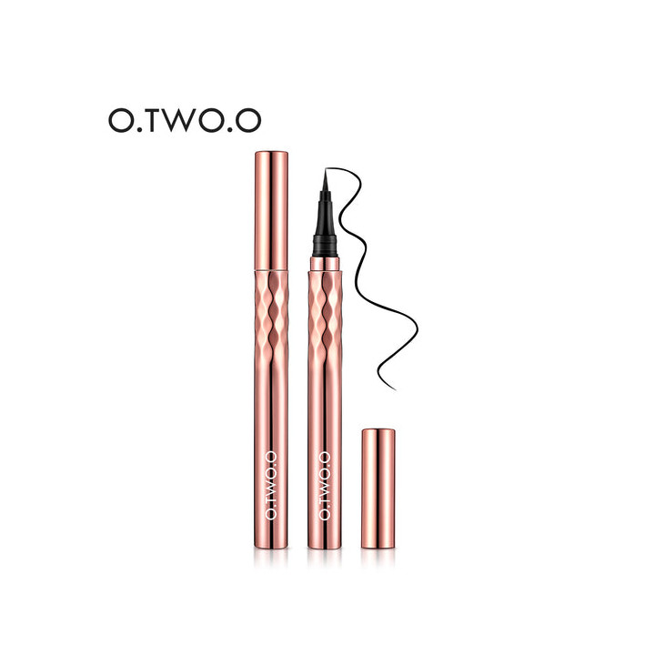 o.two.o Eyeliner feutre slender