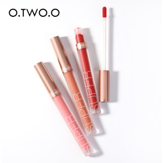 O.two.o Lipgloss Whisper Velvet matte