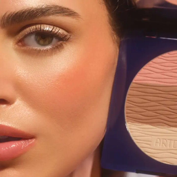 ARTDECO Bronzing Powder 4 Saisons E26 – Poudre Bronzante Effet Soleil Naturel