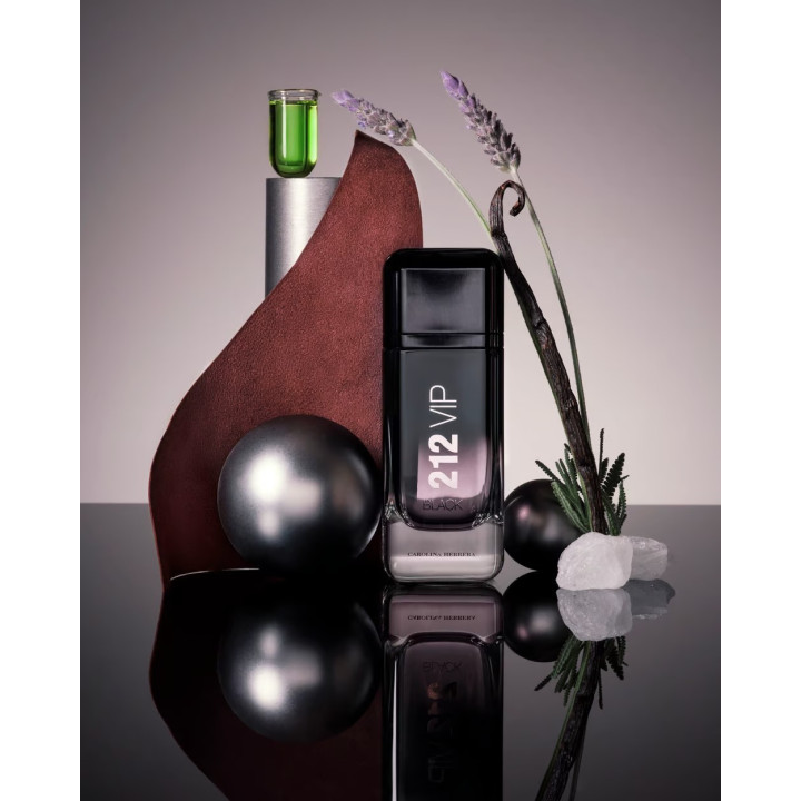 CAROLINA HERRERA 212 VIP BLACK EAU DE PARFUM | Yousarssif Tunisie