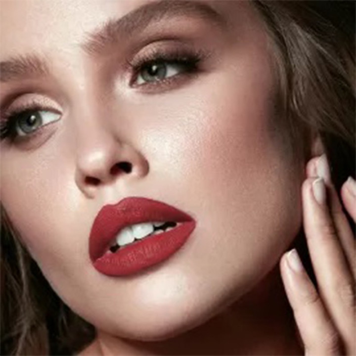Golden Rose Lipgloss Matte Longstay – Lèvres mates et intenses