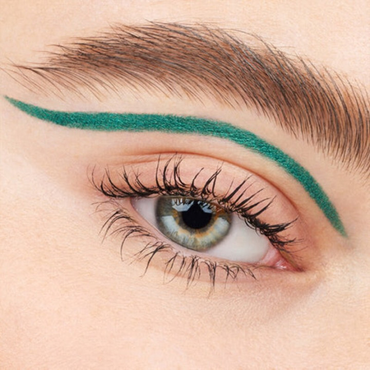 Acheter en ligne | ESSENCE EYELINER PENCIL GET STAY & PLAY WP Acheter en ligne | ESSENCE EYELINER PENCIL GET STAY & PLAY WP