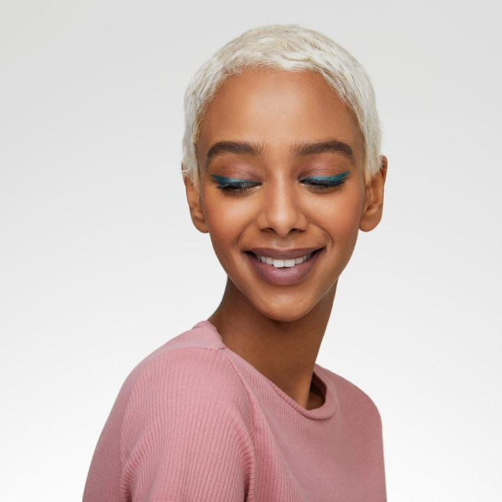 ESSENCE CRAYON YEUX KAJAL- Acheter en ligne | Yousarssif Tunisie ESSENCE CRAYON YEUX KAJAL- Acheter en ligne | Yousarssif Tunisie