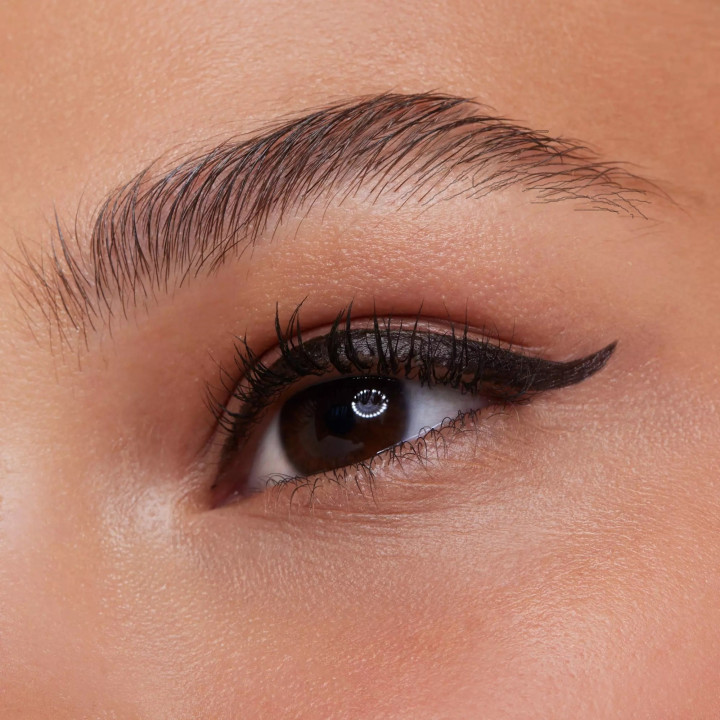 ESSENCE EYELINER FEUTRE LASH PRINCESS BLACK WATERPROOF- Acheter en ligne ESSENCE EYELINER FEUTRE LASH PRINCESS BLACK WATERPROOF- Acheter en ligne